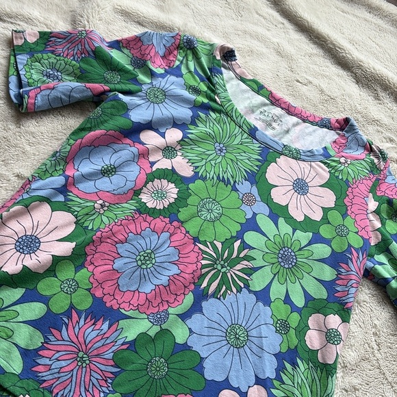 Talbots Floral Cotton Top – Size L | 95% Cotton | Vibrant Blooms | - Picture 3 of 7